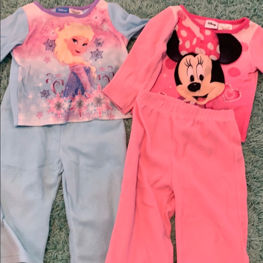 👼🏻5 for $20👼🏻 Disney Pajamas